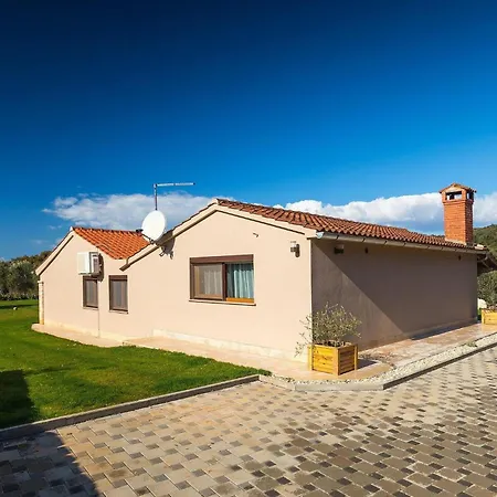 Dioniz Holiday home
