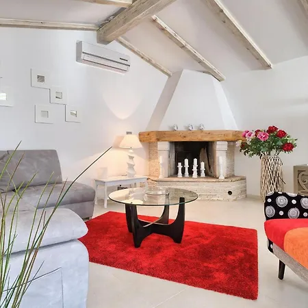 Dioniz Holiday home *