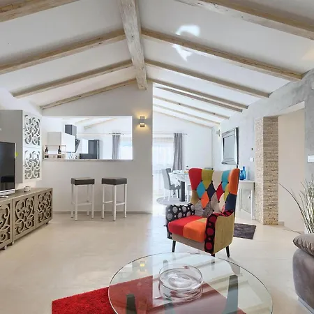Holiday home Dioniz *