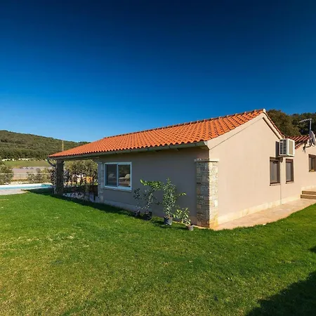 Dioniz Дом отдыха